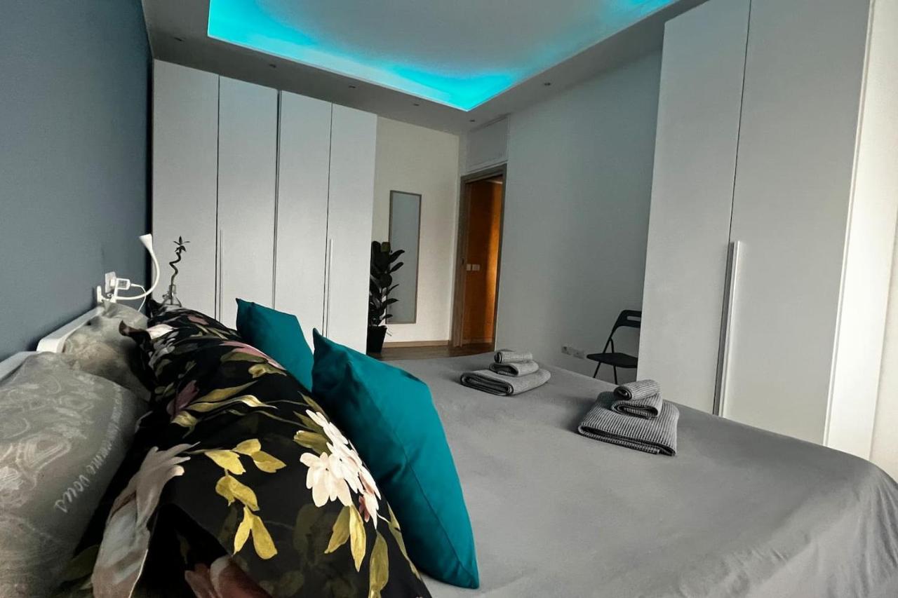 Prestigioso Trilocale Sui Navigli Con A/C & Wi-Fi Lejlighed Milano Eksteriør billede