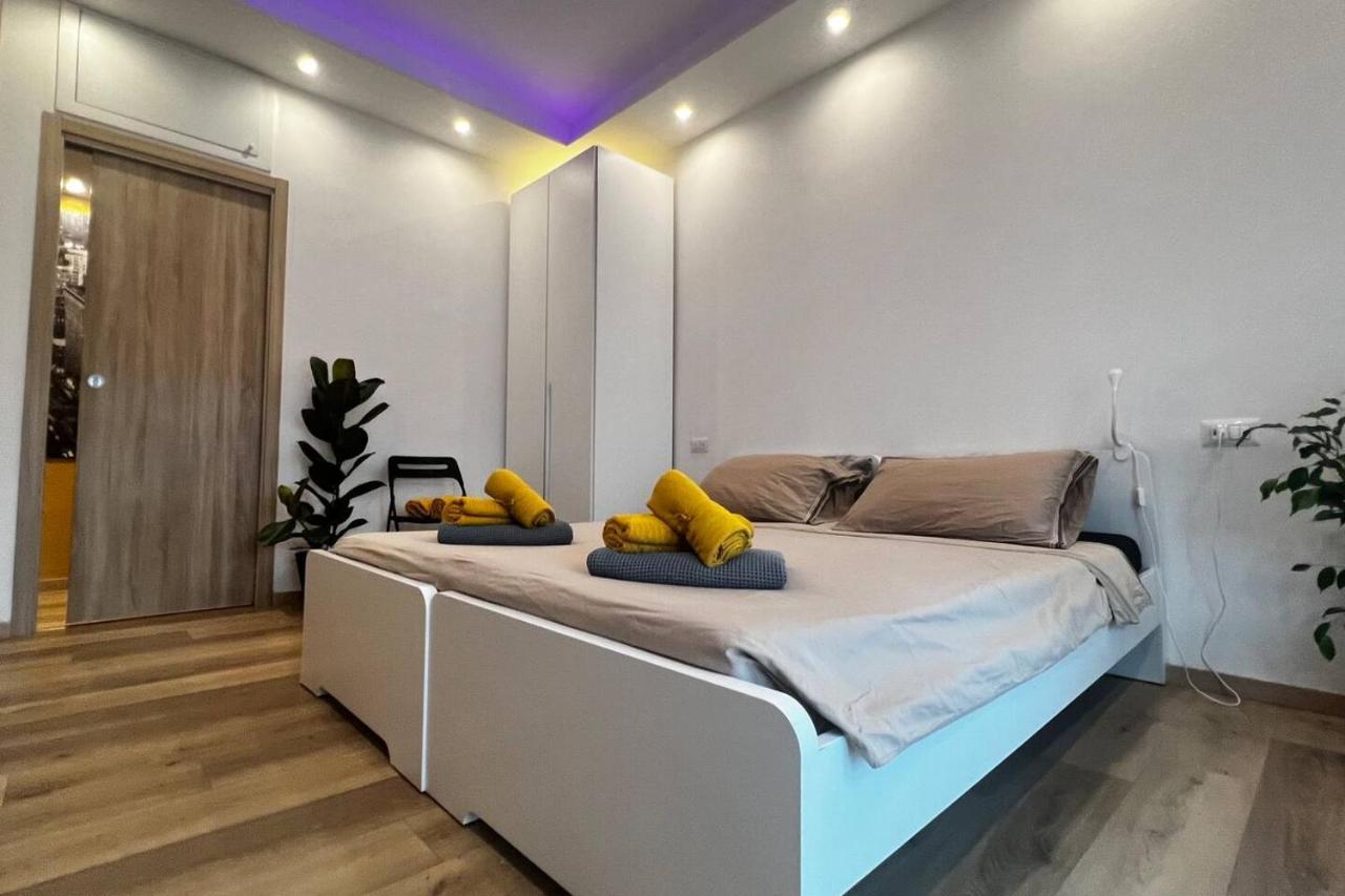 Prestigioso Trilocale Sui Navigli Con A/C & Wi-Fi Lejlighed Milano Eksteriør billede